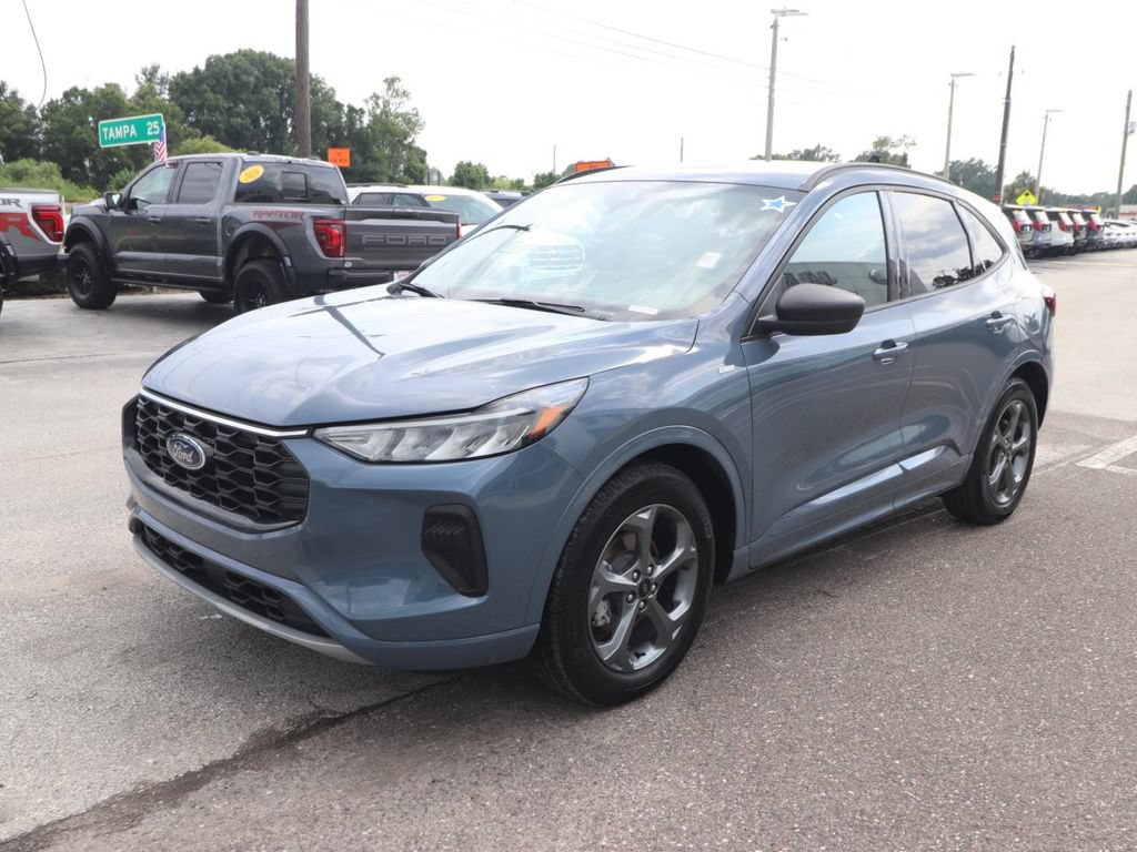Certified 2024 Ford Escape ST-Line w/ Tech Pack #1 FWD image 5