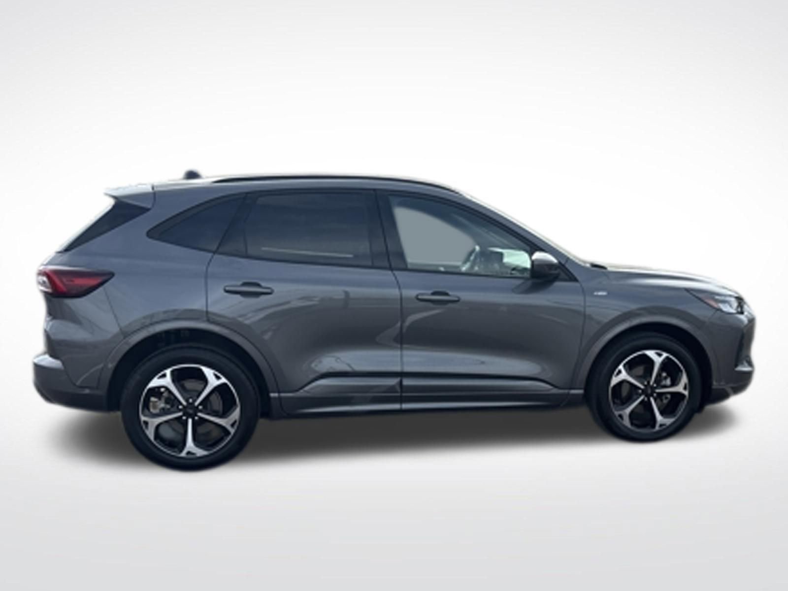 Certified 2023 Ford Escape ST-Line Select w/ Tech Pack #2 AWD/4WD image 5
