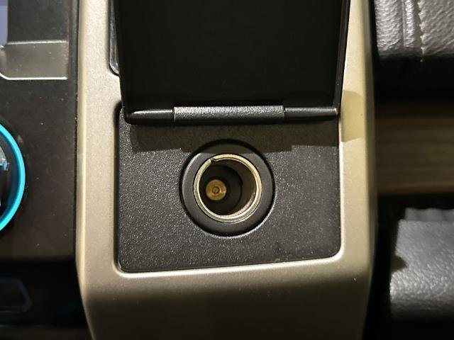 Certified 2017 Ford F150 Lariat image 31