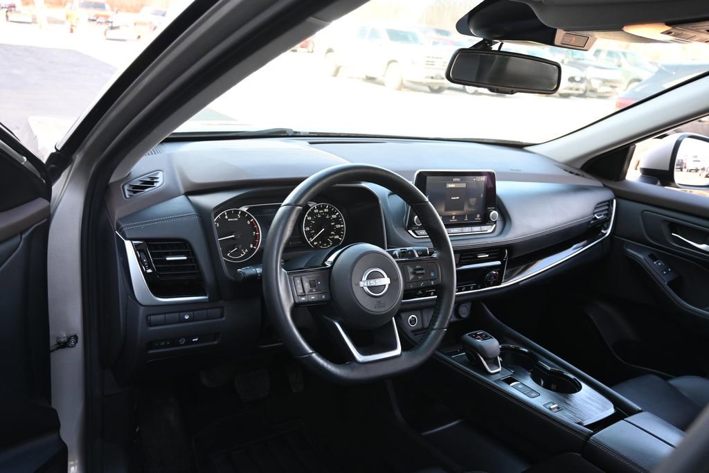 Used 2023 Nissan Rogue SL image 20