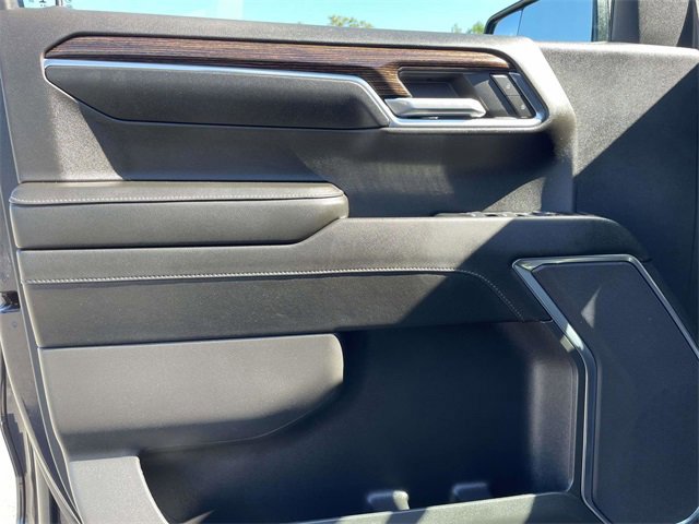 Used 2024 GMC Sierra 1500 Elevation image 17
