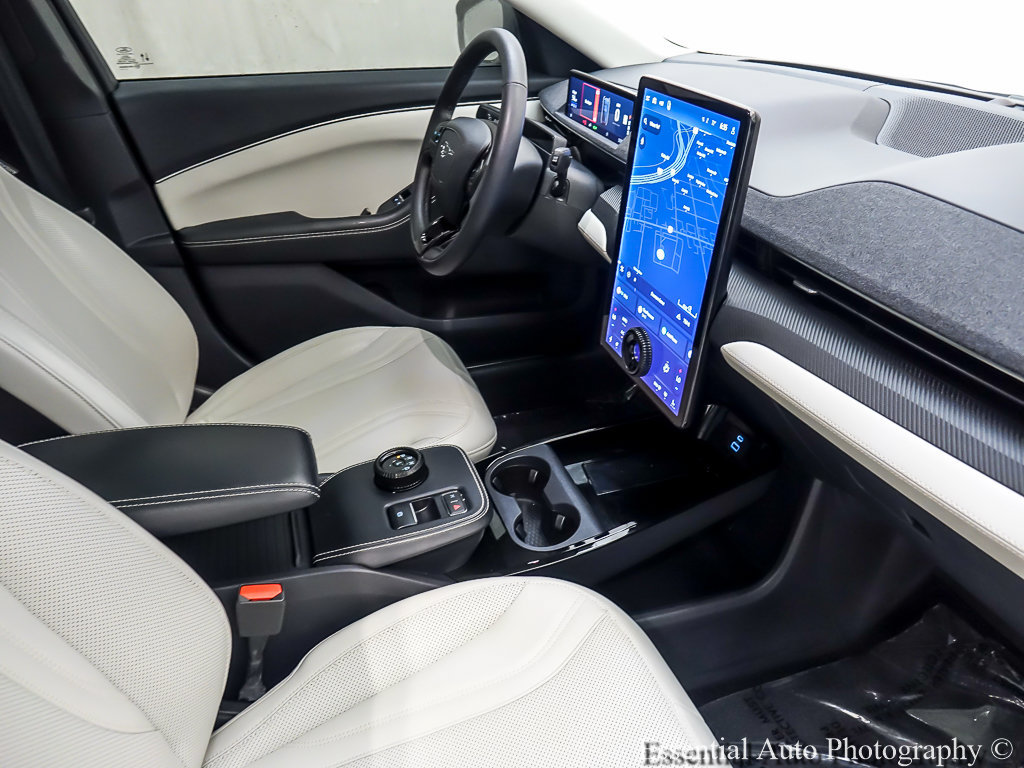 Certified 2022 Ford Mustang Mach-E Premium AWD/4WD image 27