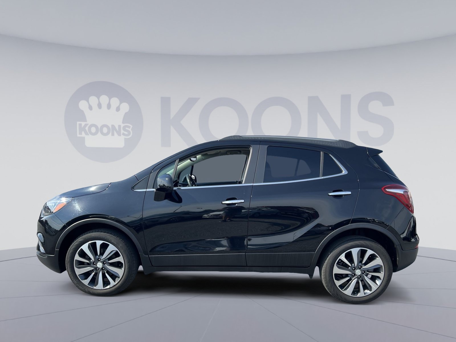 Used 2022 Buick Encore Preferred w/ Safety Package AWD/4WD image 2
