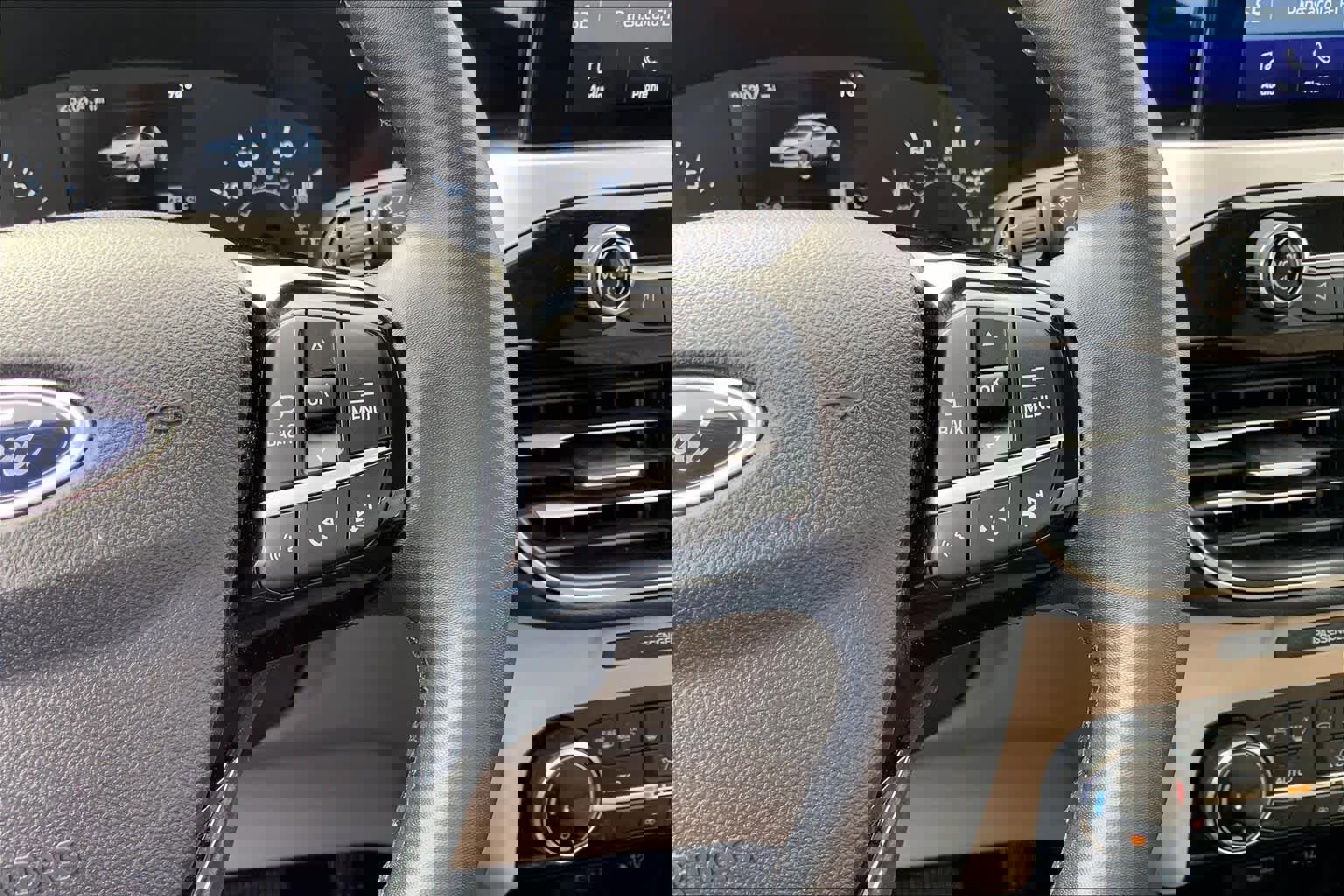 Certified 2022 Ford Escape SEL image 25