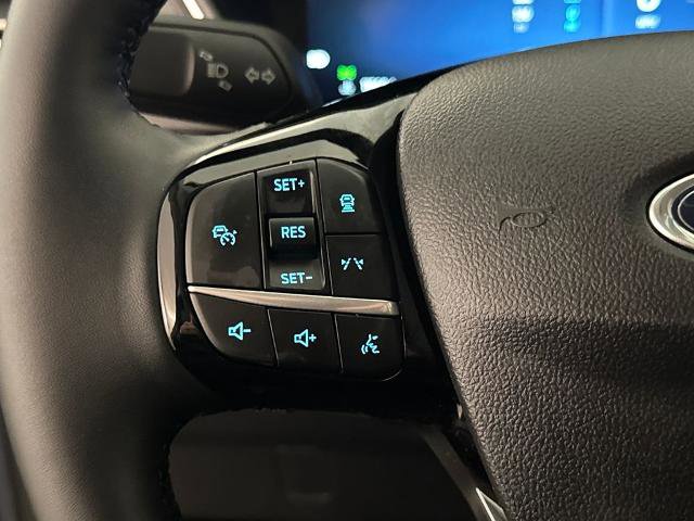 Certified 2025 Ford Escape SE w/ PHEV Premium Package image 18