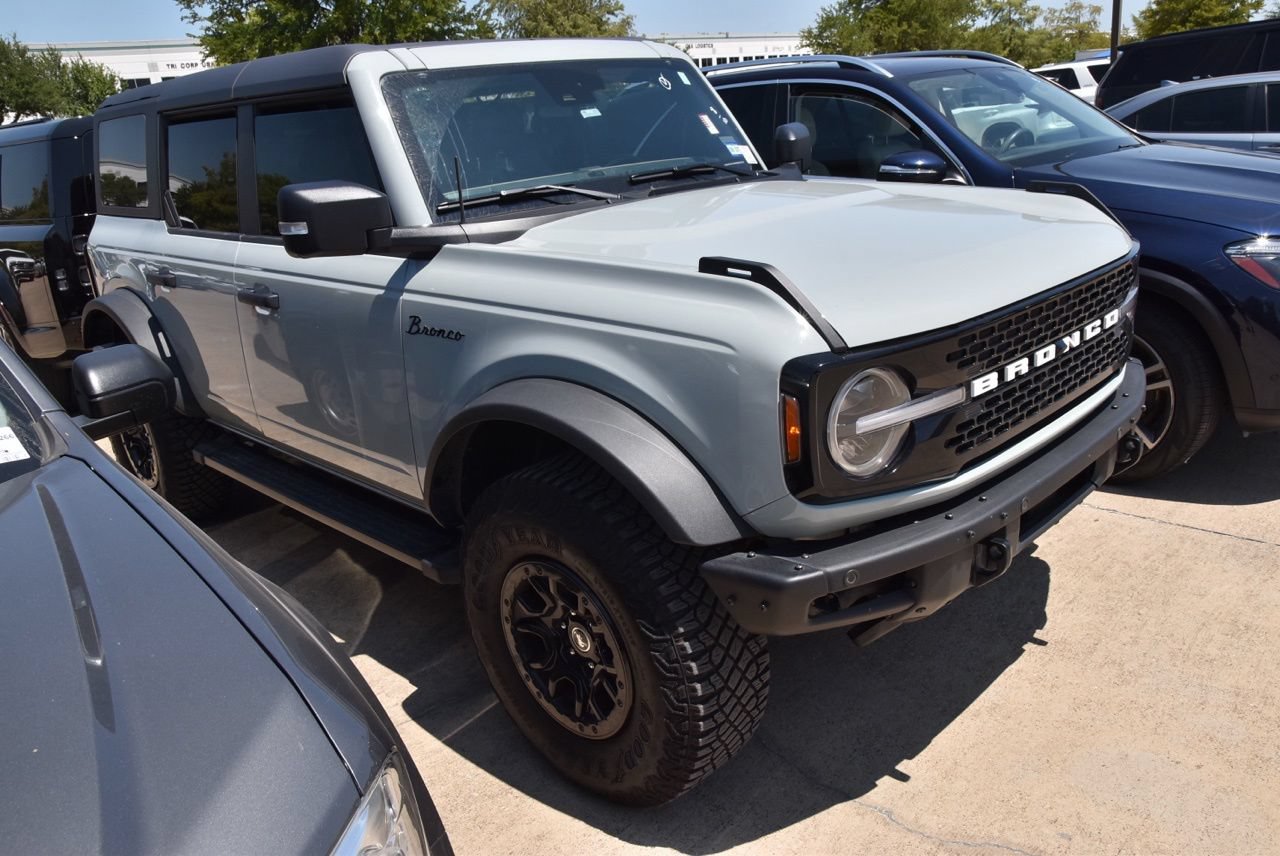 Certified 2024 Ford Bronco Wildtrak AWD/4WD image 4