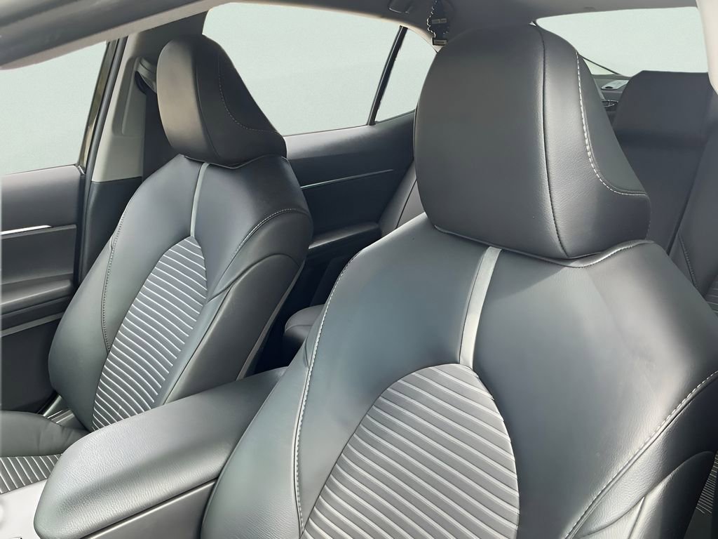 Used 2024 Toyota Camry SE w/ Convenience Package FWD image 23