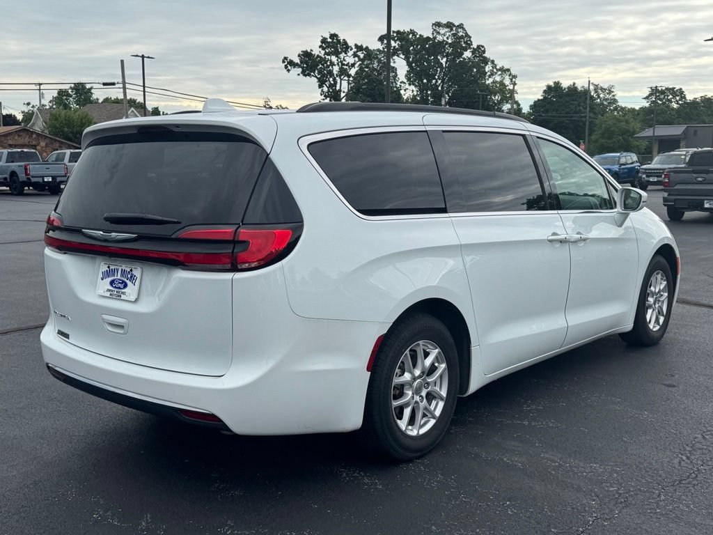 Used 2022 Chrysler Pacifica Touring-L FWD image 22