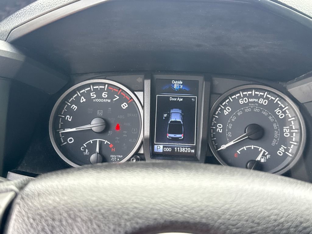 Used 2021 Toyota Tacoma TRD Off-Road w/ Technology Package AWD/4WD image 15