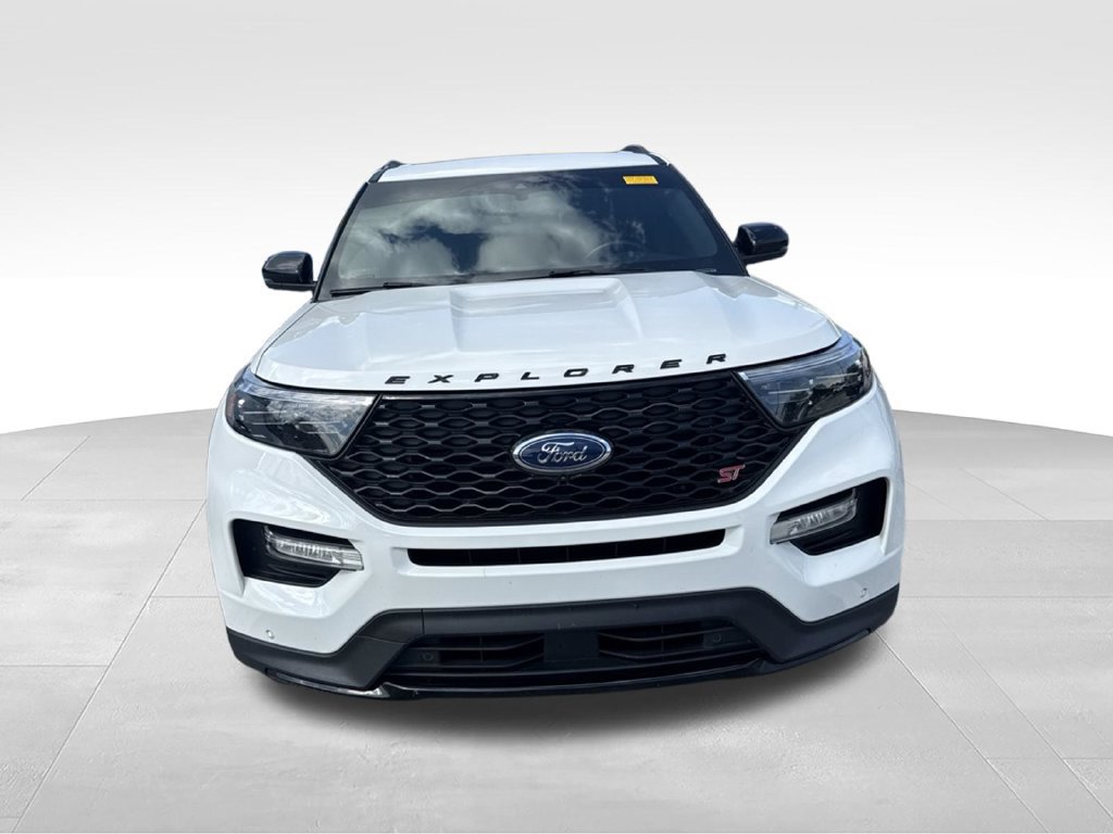 Certified 2022 Ford Explorer ST w/ Equipment Group 401A AWD/4WD image 3