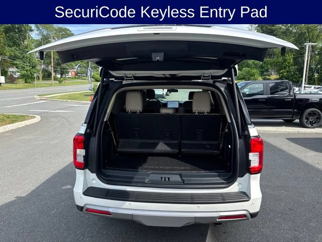 Certified 2024 Ford Expedition XLT AWD/4WD image 11