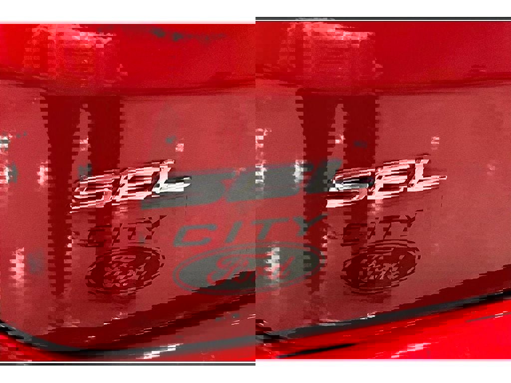 Certified 2022 Ford Edge SEL w/ Convenience Package image 10