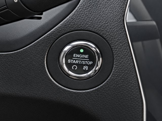 Certified 2018 Ford Explorer XLT w/ Equipment Group 202A FWD image 25