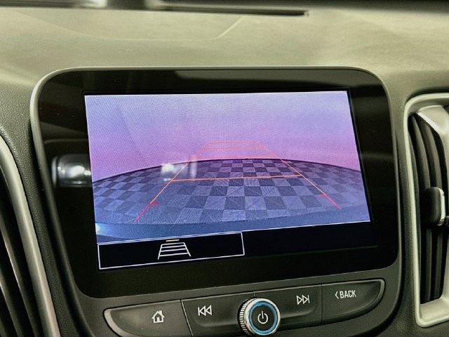 Used 2022 Chevrolet Malibu LS FWD image 17