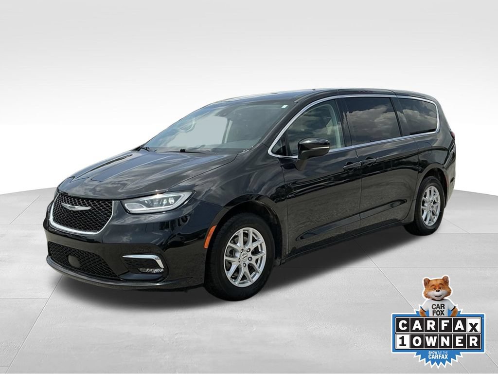 Used 2023 Chrysler Pacifica Touring-L