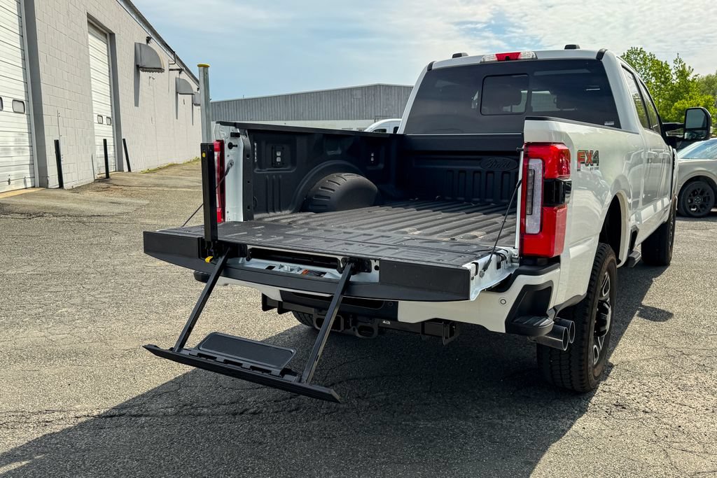 Certified 2026 Ford F350 Platinum w/ FX4 Off-Road Package AWD/4WD image 20