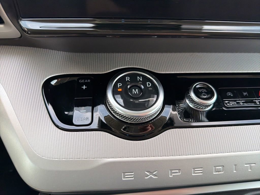 Certified 2025 Ford Expedition Max Active AWD/4WD image 31
