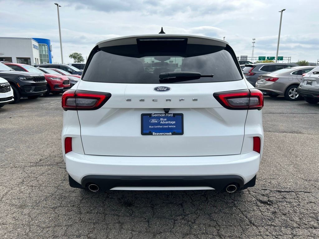Certified 2024 Ford Escape ST-Line w/ Equipment Group 301A FWD image 5
