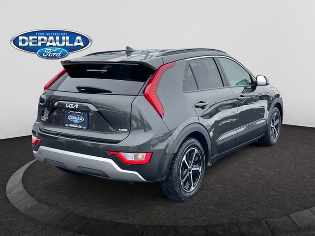 Used 2023 Kia Niro EX w/ EX Cold Weather Package image 3