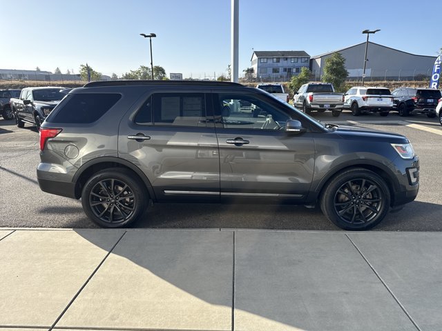 Certified 2017 Ford Explorer XLT w/ Equipment Group 202A FWD image 6