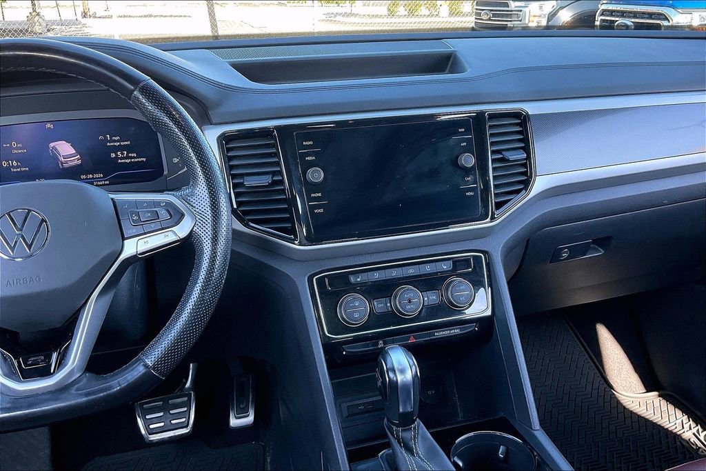 Used 2021 Volkswagen Atlas Cross Sport SEL Premium R-Line w/ Cross Sport MDO Package AWD/4WD image 5