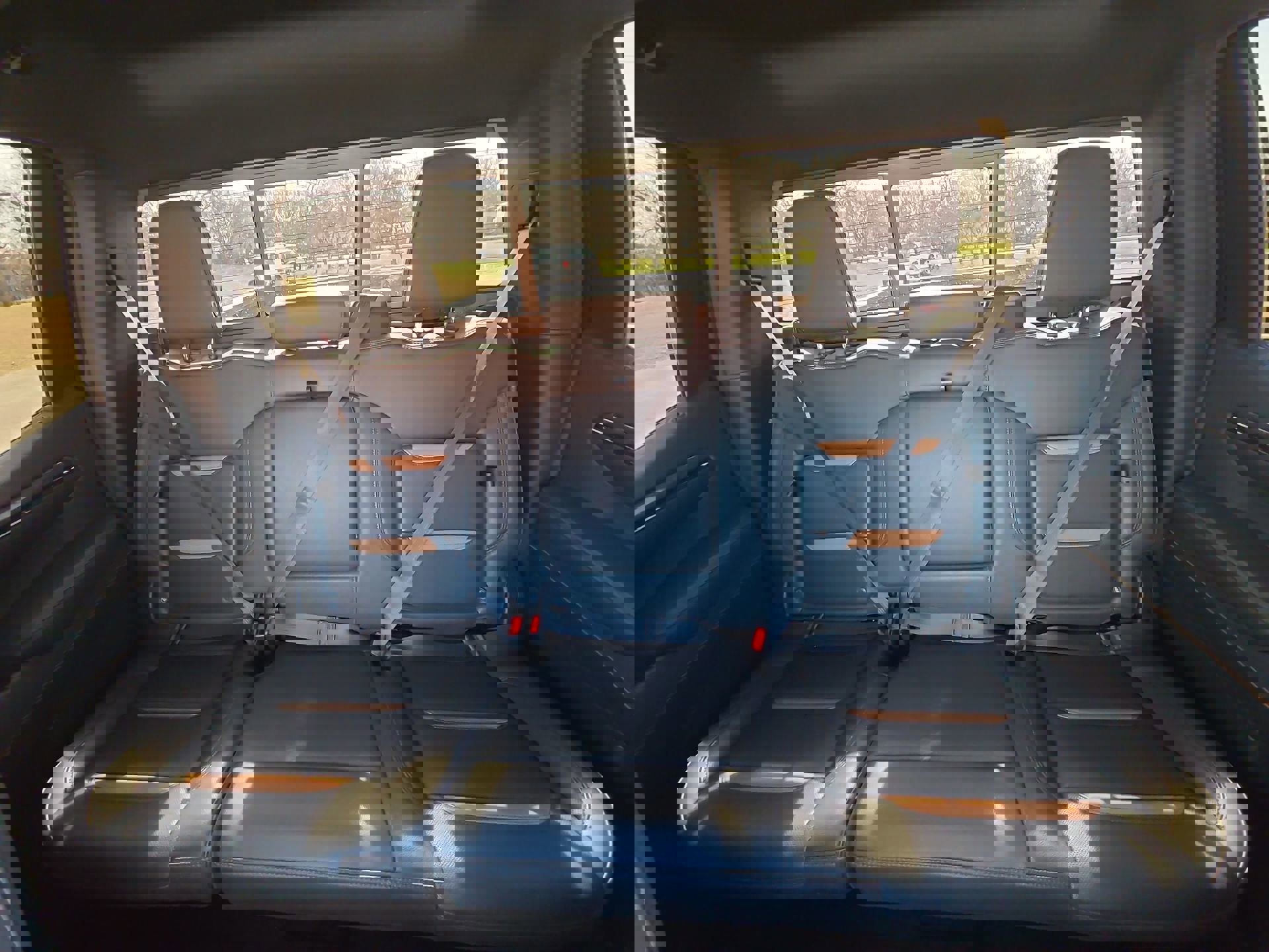 Used 2023 GMC Sierra 1500 AT4 w/ Technology Package image 22