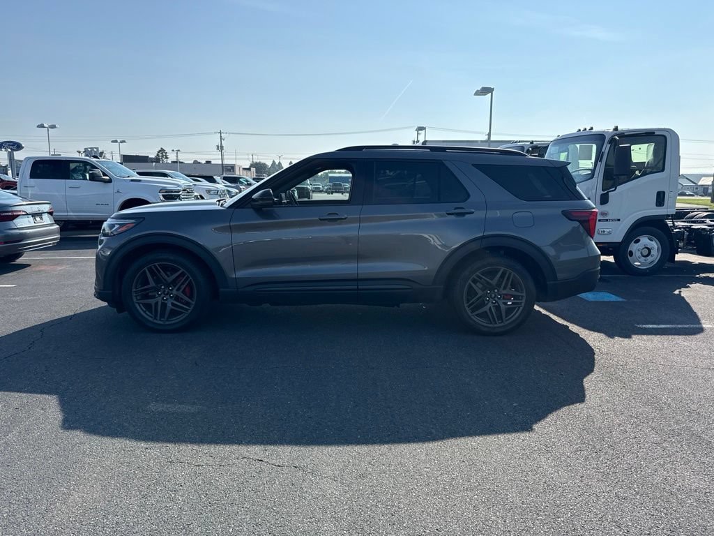 Certified 2025 Ford Explorer ST w/ Sun And Sound Package AWD/4WD video 2