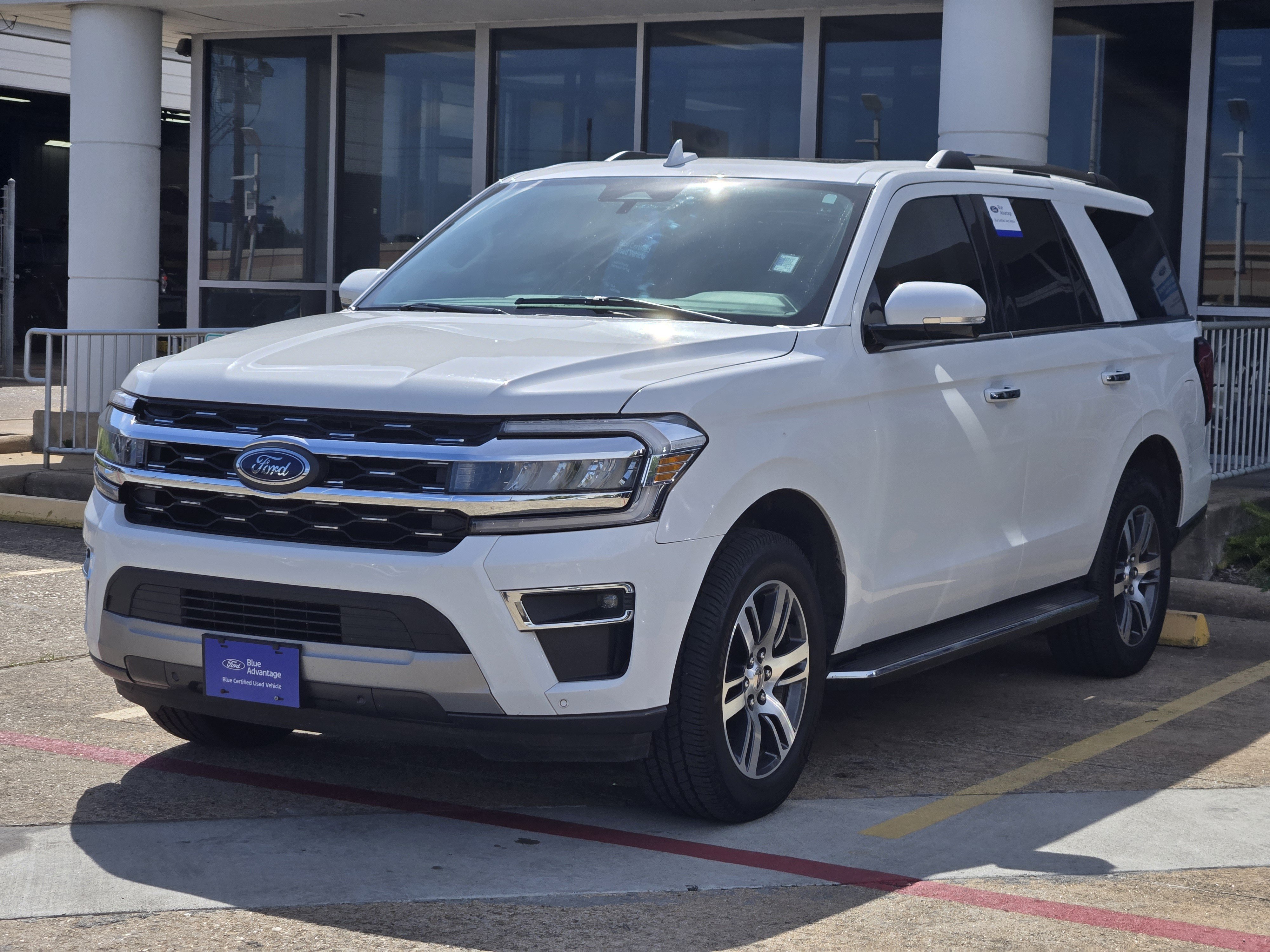 Certified 2023 Ford Expedition Limited RWD image 2