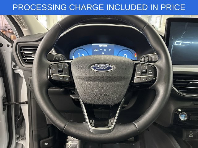 Certified 2025 Ford Escape Platinum AWD/4WD image 6