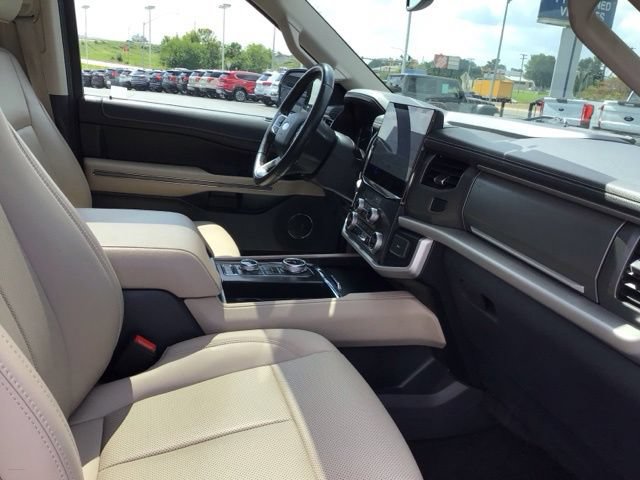 Certified 2023 Ford Expedition XLT AWD/4WD image 11