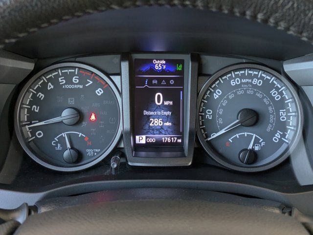 Used 2022 Toyota Tacoma TRD Sport image 25