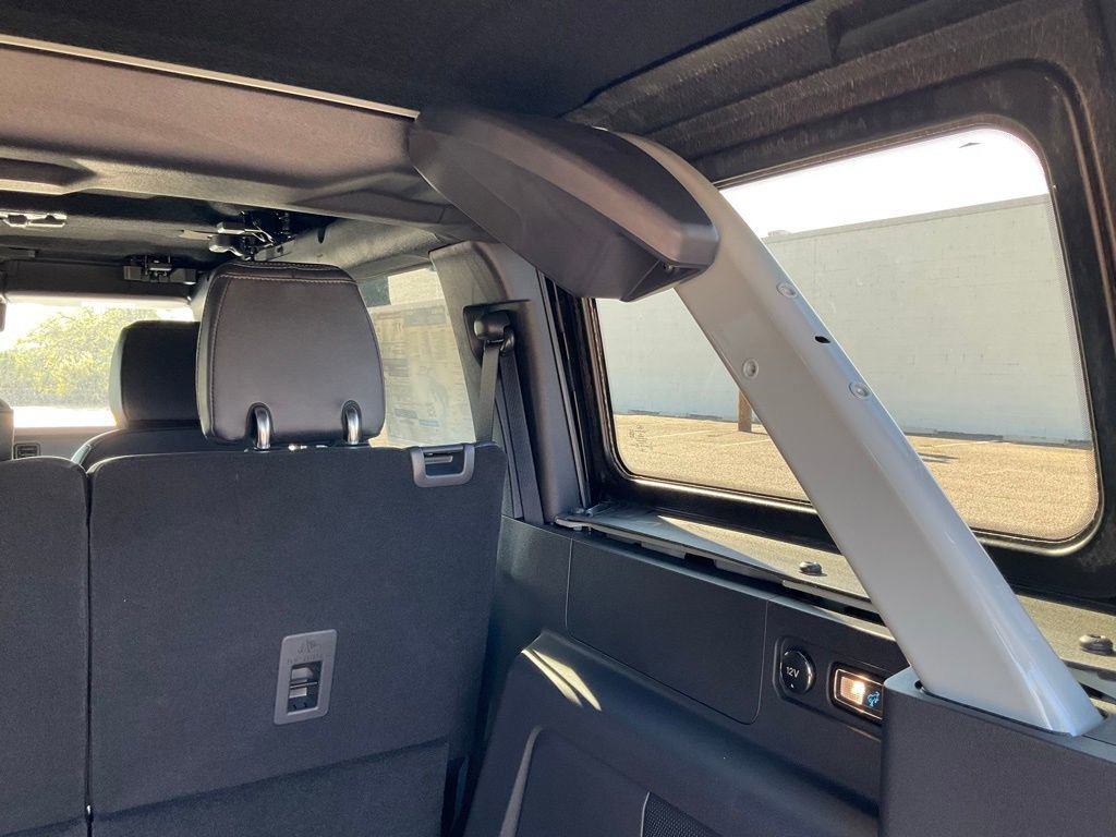 Certified 2024 Ford Bronco Black Diamond w/ Sasquatch Package image 34