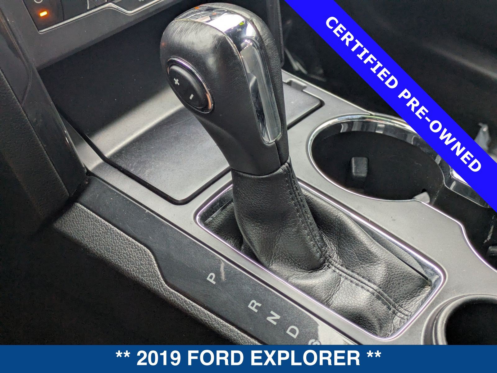 Certified 2019 Ford Explorer XLT w/ Equipment Group 202A FWD image 34