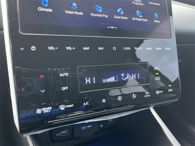 Used 2024 Hyundai Tucson Limited image 36