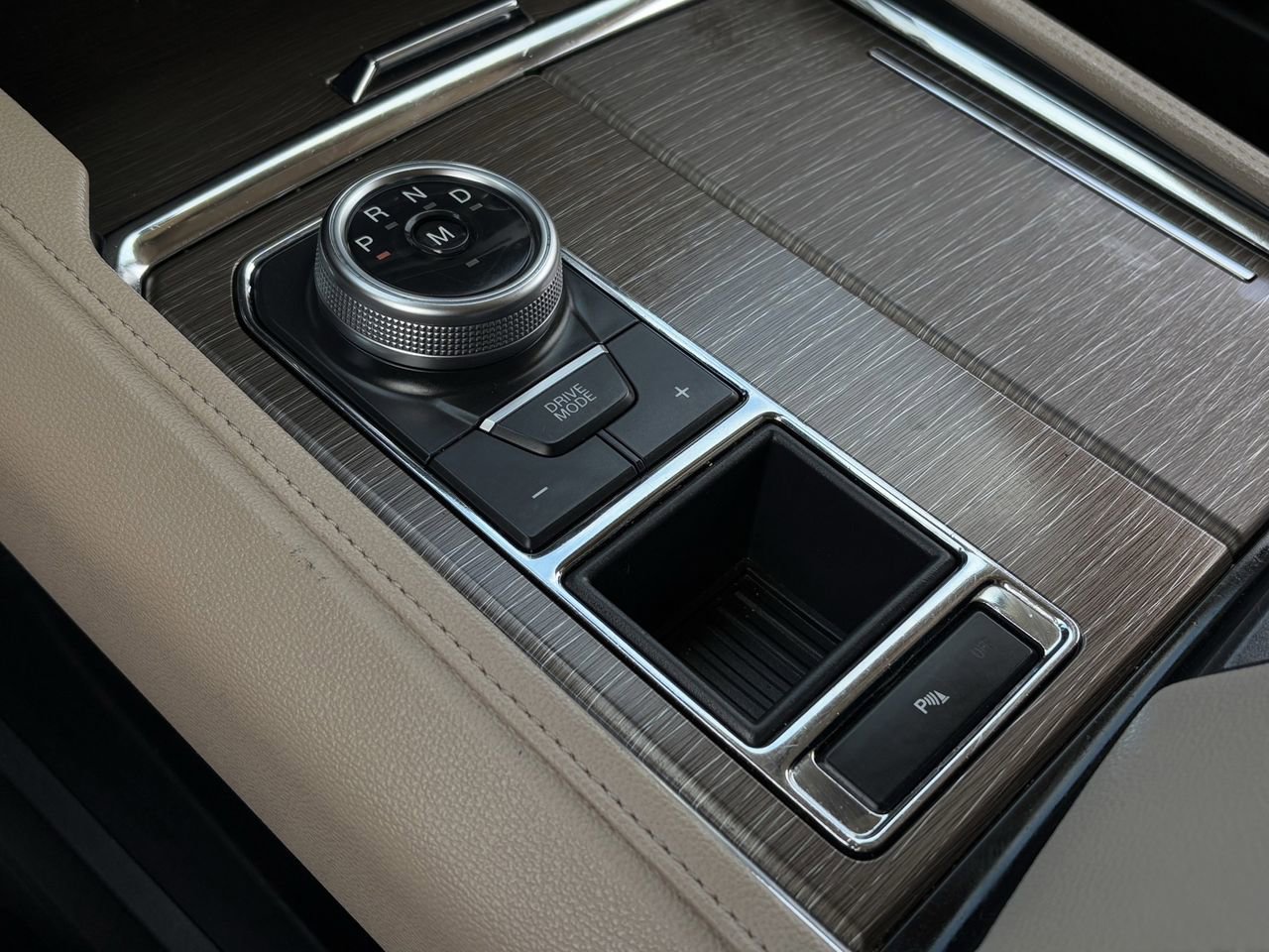 Certified 2024 Ford Expedition Max Limited image 20