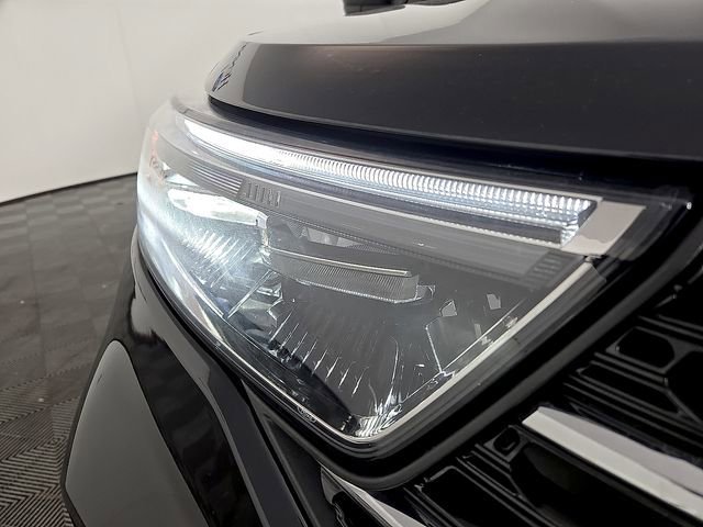 Certified 2023 Ford Explorer XLT w/ Equipment Group 202A image 9