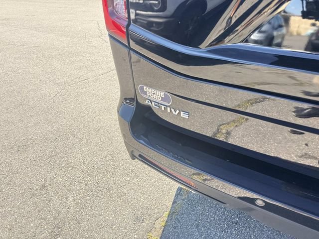 Certified 2025 Ford Expedition Active AWD/4WD image 5