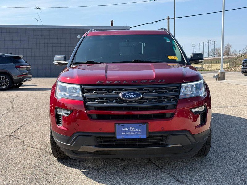 Certified 2018 Ford Explorer XLT w/ Equipment Group 202A image 7