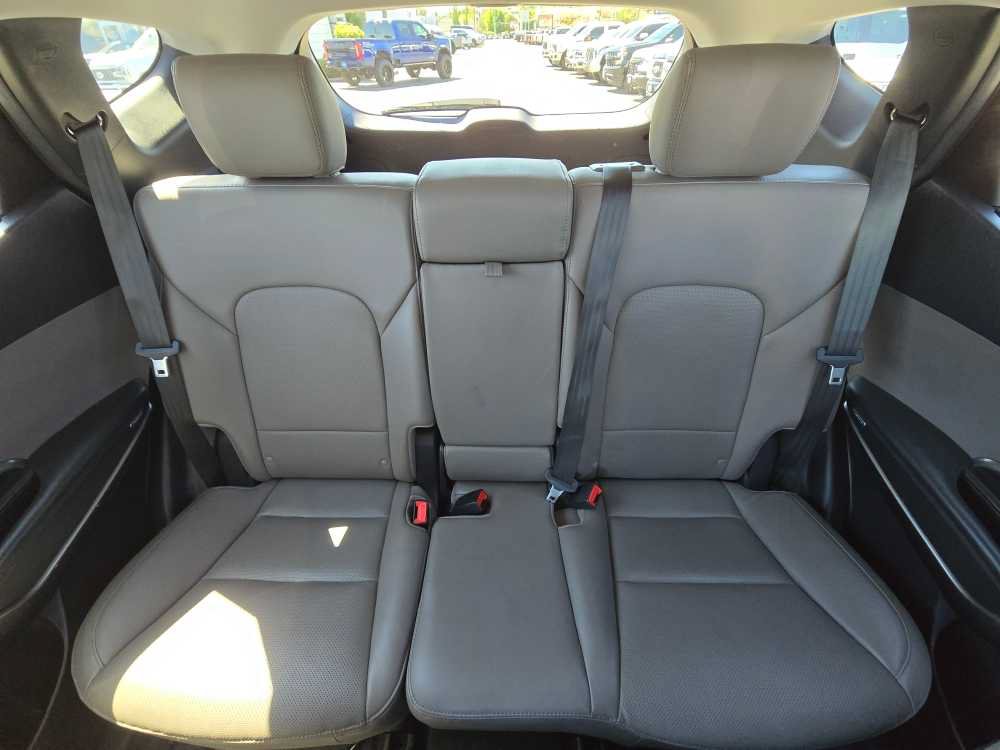 Used 2017 Hyundai Santa Fe Sport AWD/4WD image 17