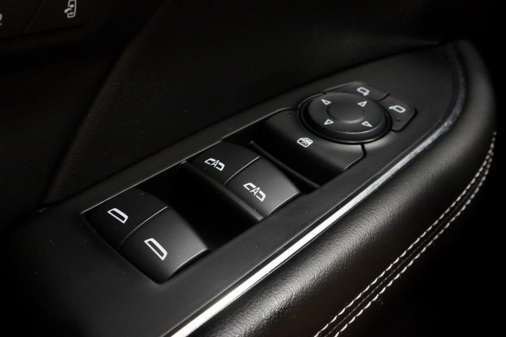 Used 2023 Buick Envision Essence w/ Sport Touring Package AWD/4WD image 23