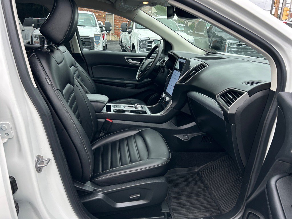 Certified 2022 Ford Edge SEL w/ Convenience Package AWD/4WD image 19
