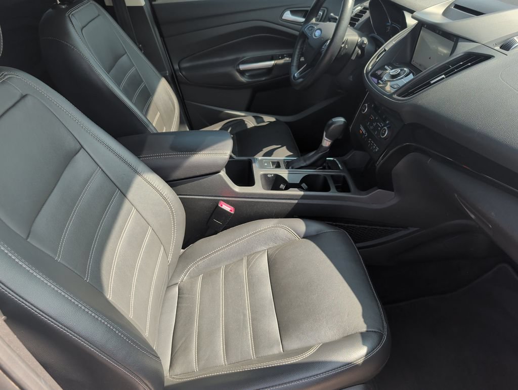 Certified 2018 Ford Escape Titanium FWD image 13