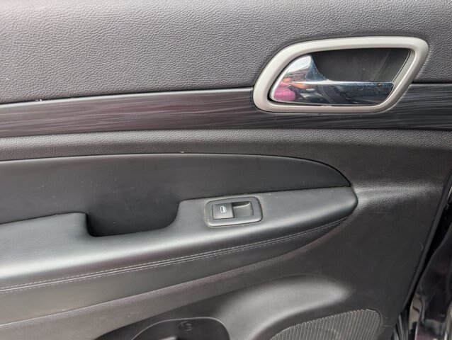 Used 2020 Jeep Grand Cherokee Altitude RWD image 24