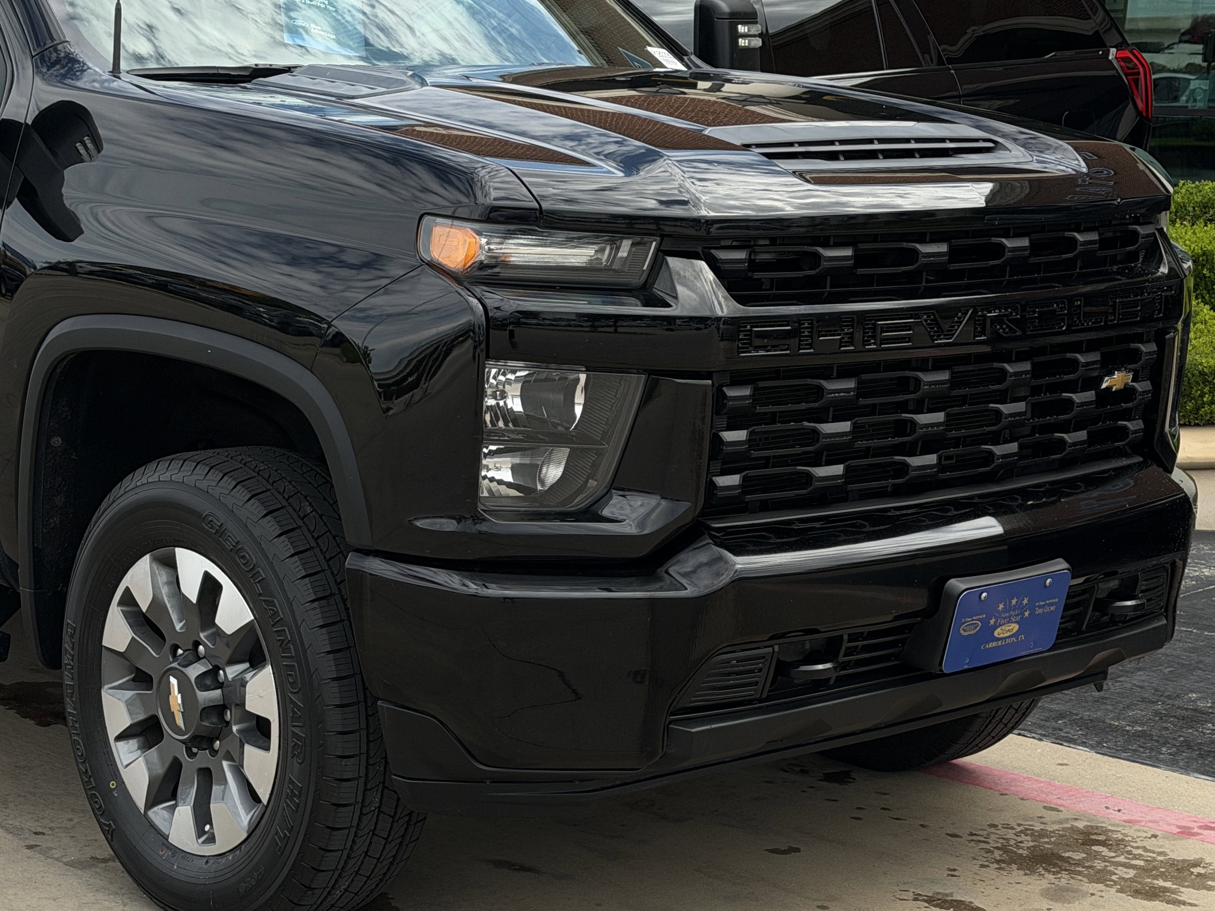 Used 2021 Chevrolet Silverado 2500 Custom w/ Custom Value Package AWD/4WD image 10