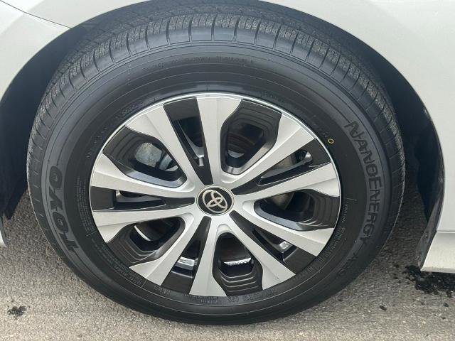 Used 2022 Toyota Prius Prime XLE FWD image 21