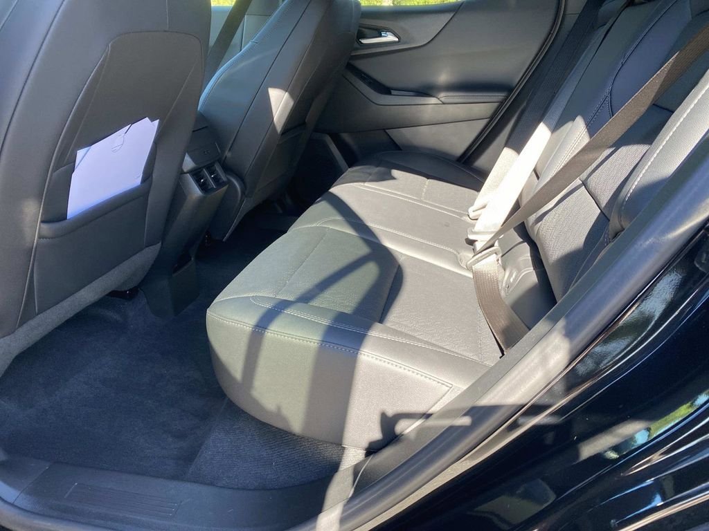 Used 2025 Chevrolet Equinox LT w/ Convenience Package II FWD image 14