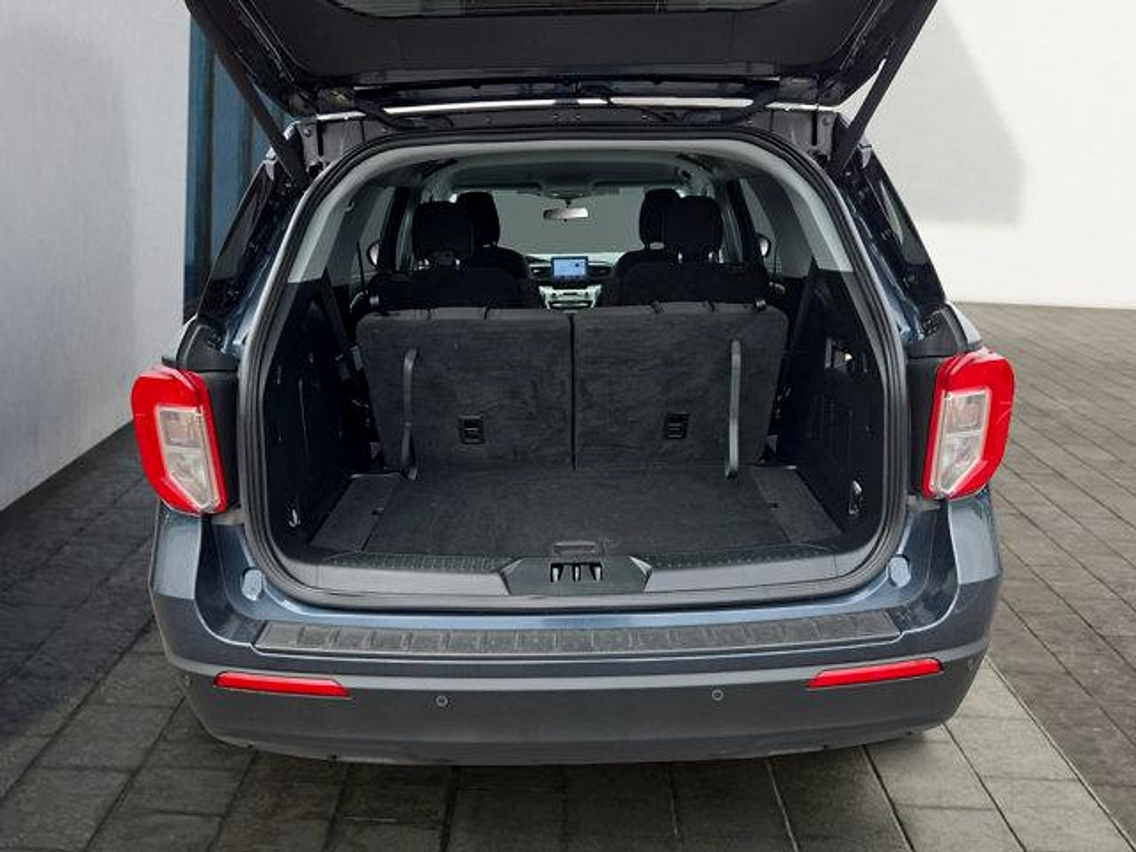 Certified 2023 Ford Explorer XLT AWD/4WD image 25