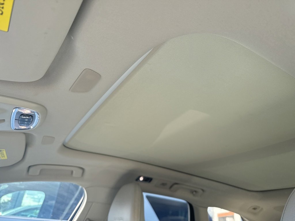 Used 2020 Volvo XC60 T5 Inscription w/ Protection Package Premier image 8