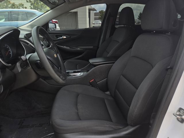 Used 2022 Chevrolet Malibu LS w/ Driver Confidence Package II FWD image 11