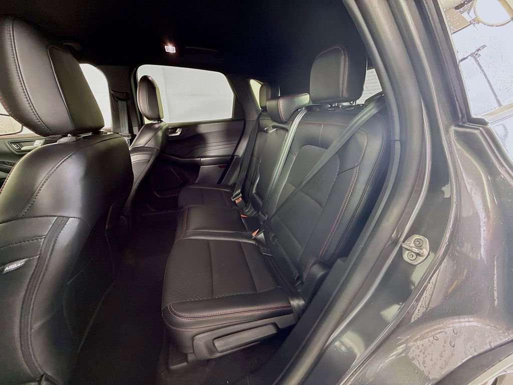 Certified 2025 Ford Escape ST-Line image 23